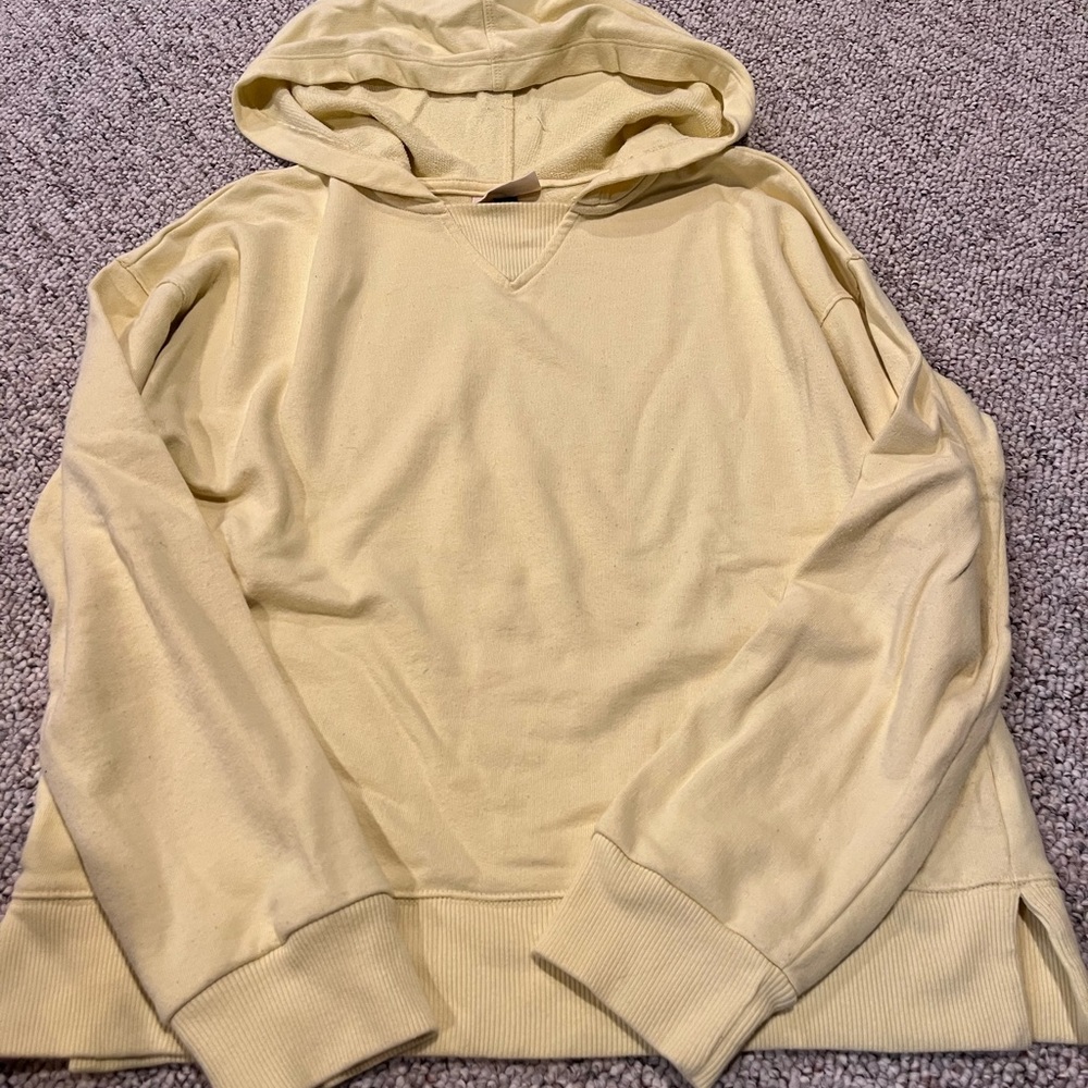 Women’s light sweatshirt